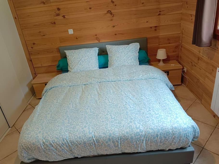 Chalet 2 Chambres En Savoie Pour 1 A 4 Personnes Gerbaix Extérieur photo