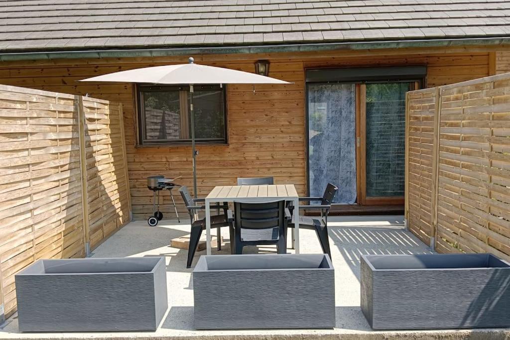 Chalet 2 Chambres En Savoie Pour 1 A 4 Personnes Gerbaix Extérieur photo